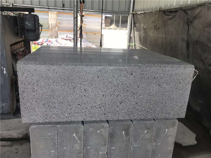 ��ʯ��·��ʯ